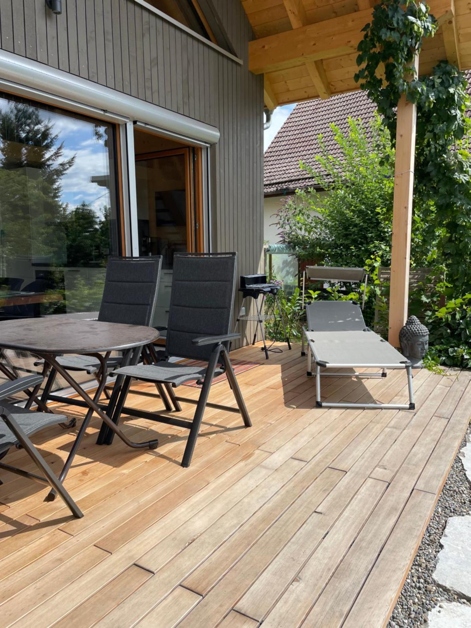 Zweistoeckiges Natur-Holzhaus Mit Berg- & Seesicht Horgenzell 外观 照片