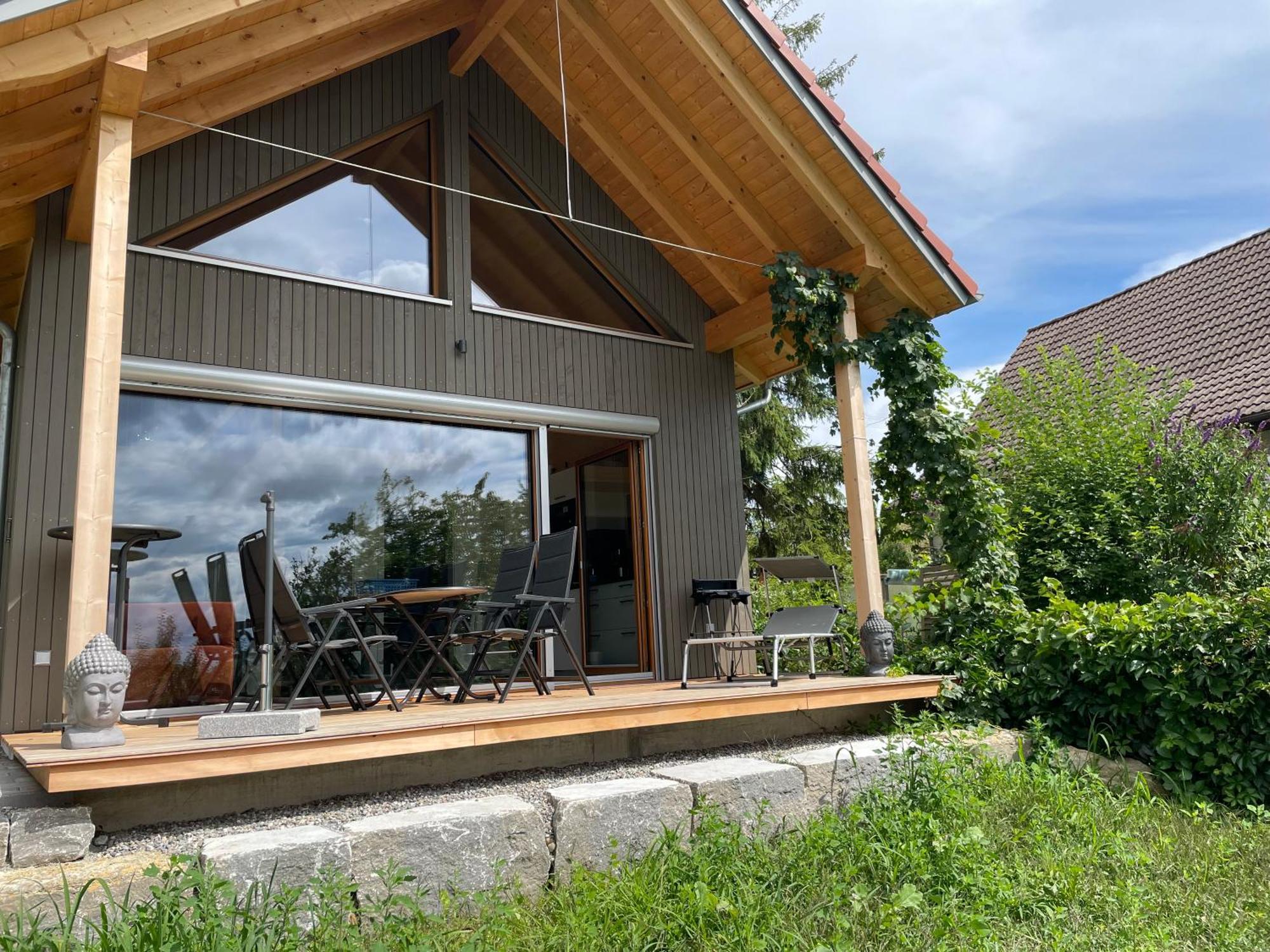 Zweistoeckiges Natur-Holzhaus Mit Berg- & Seesicht Horgenzell 外观 照片